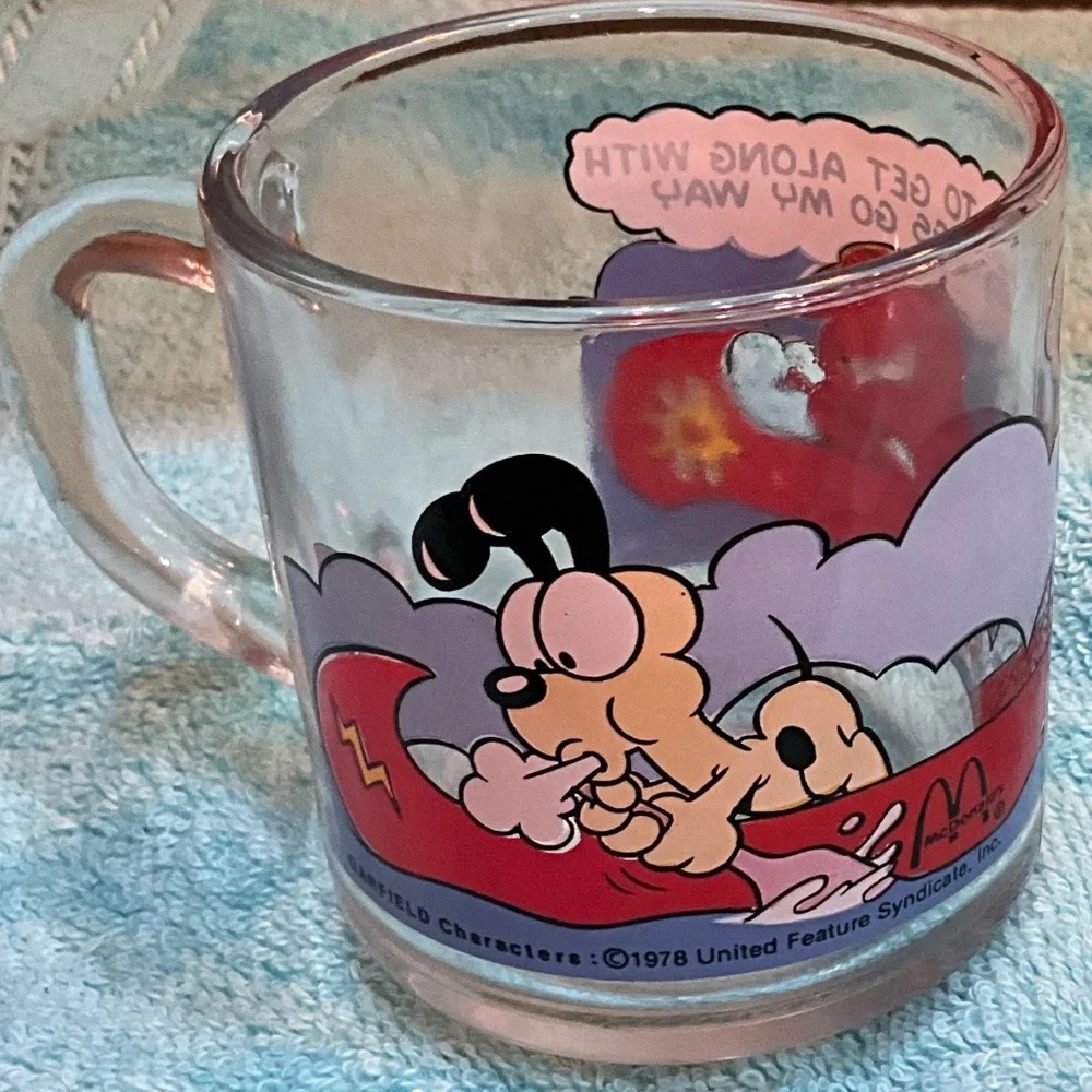 Vintage Garfield McDonalds Collecter set of 4 coffee cups 1978 - Picture 9 of 9